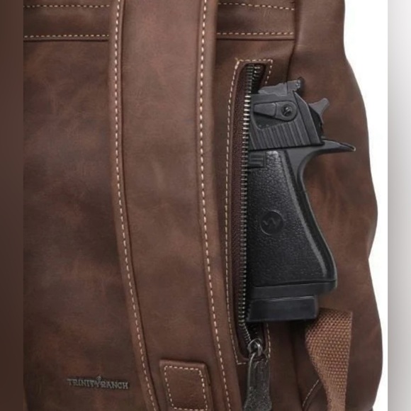 MONTANA WEST Trinity Ranch Hair On Cowhide Conceal Carry Backpack - coffee - Picture 6 of 6